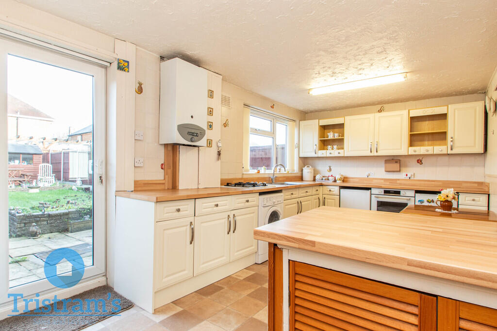 Farnborough Road, Clifton photo 2
