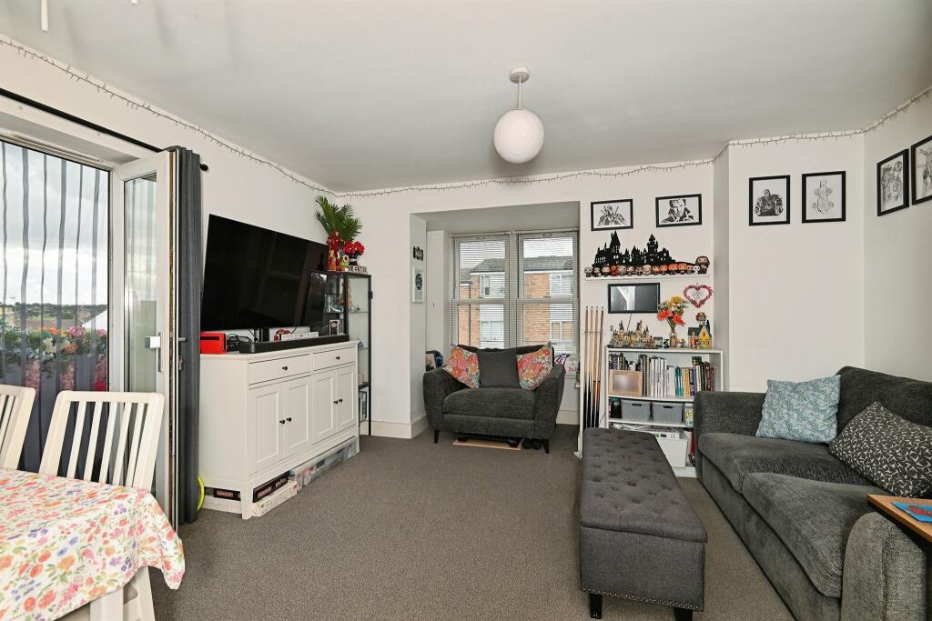 Apartment in Rochester - View 3