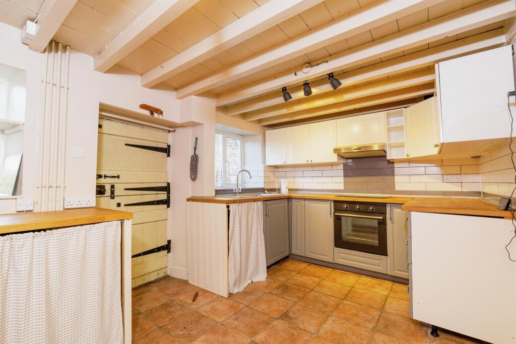 High Street, Leadenham, Lincoln - View 2
