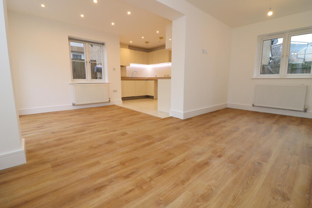 House in Chelmsford - View 3