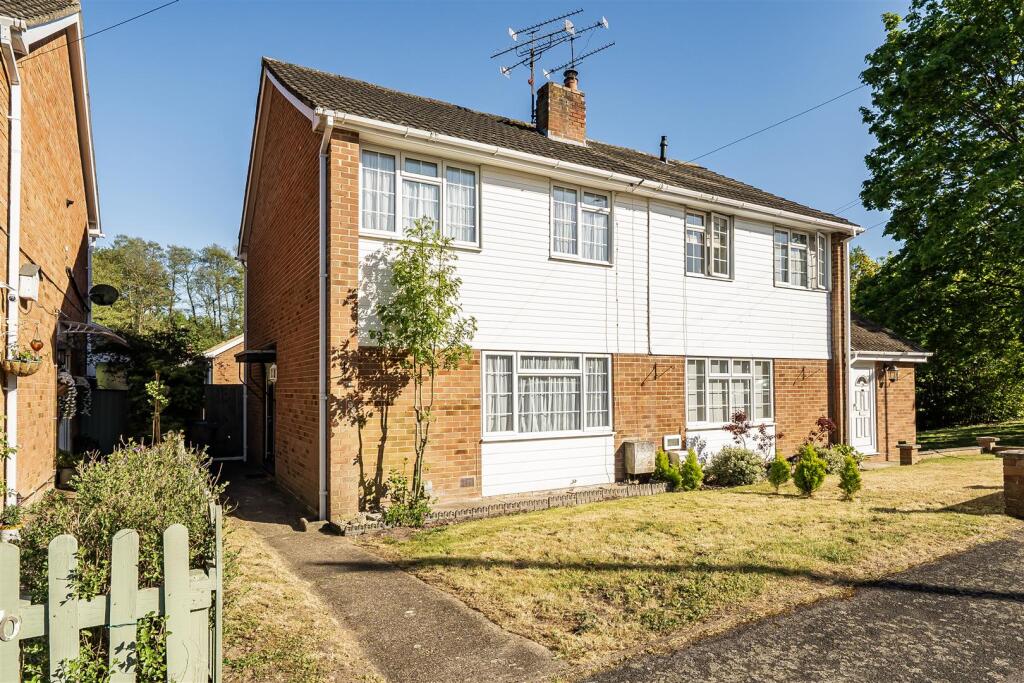 Main image of property: Maple Gardens, Yateley