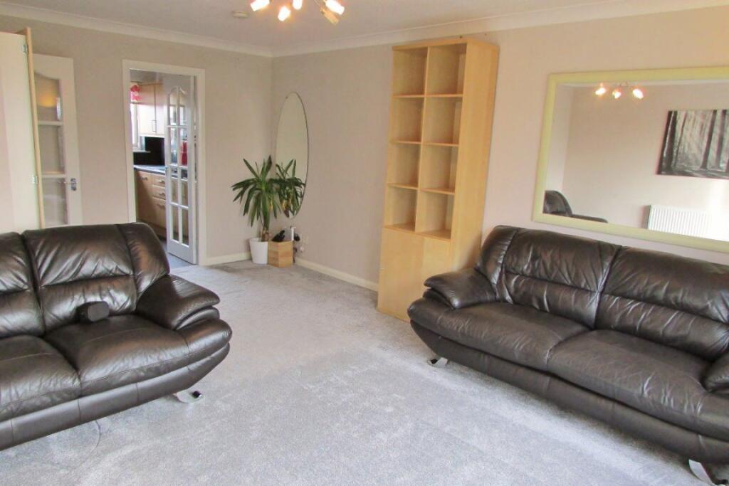 Apartment in Glasgow - View 2