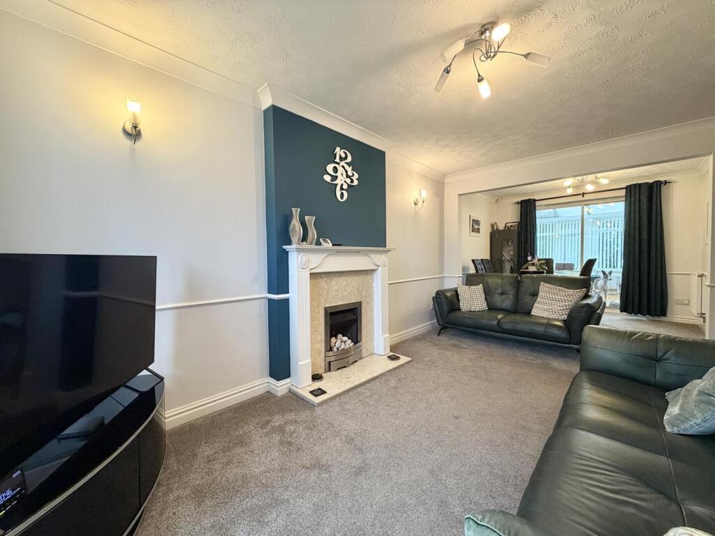 House in Wakefield - View 5