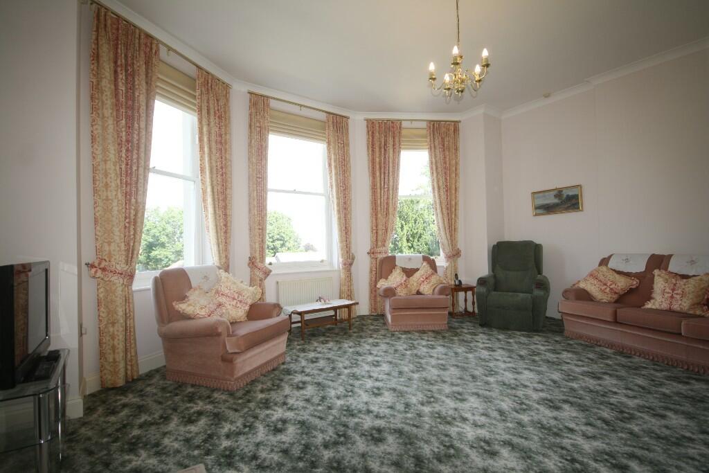 Willicombe Park, Tunbridge Wells, Kent, TN2 photo 3