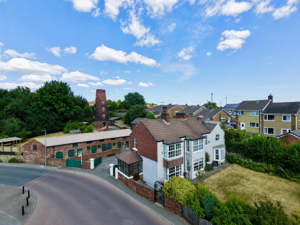 Main image of property: Dandy Mill Farm, Water Lane, Pontefract, West Yorkshire