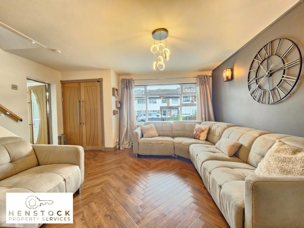 House in Rochdale, Greater Manchester - View 5