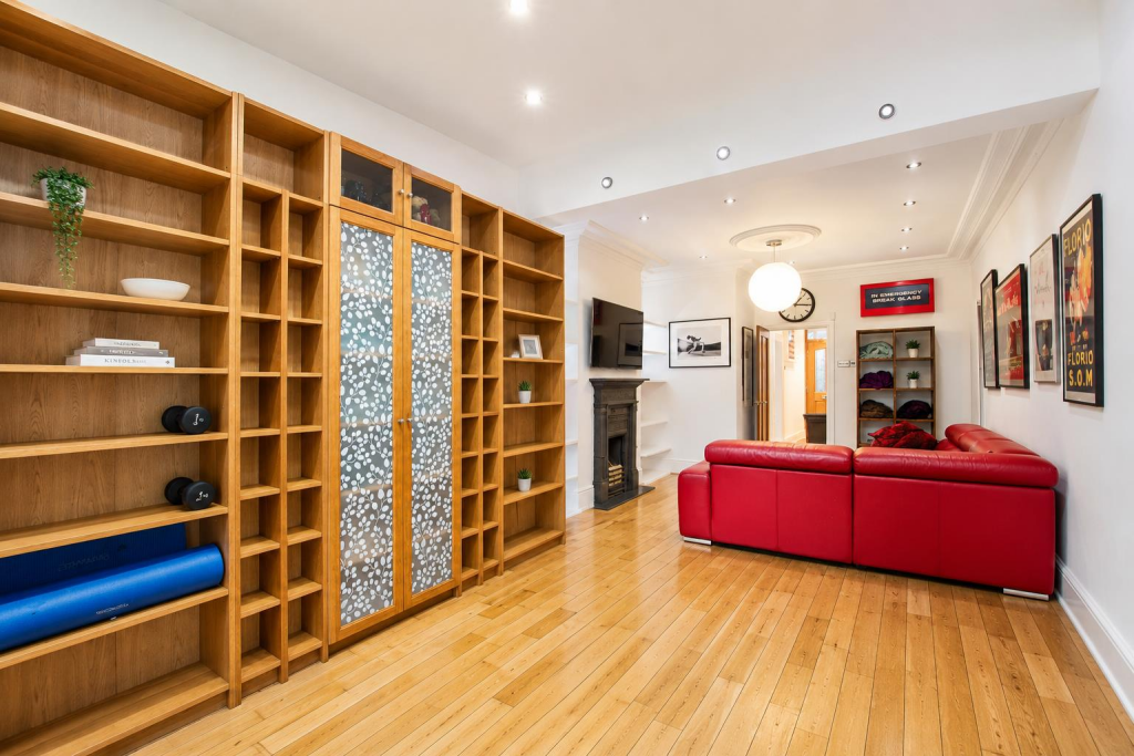House in Southall - View 3