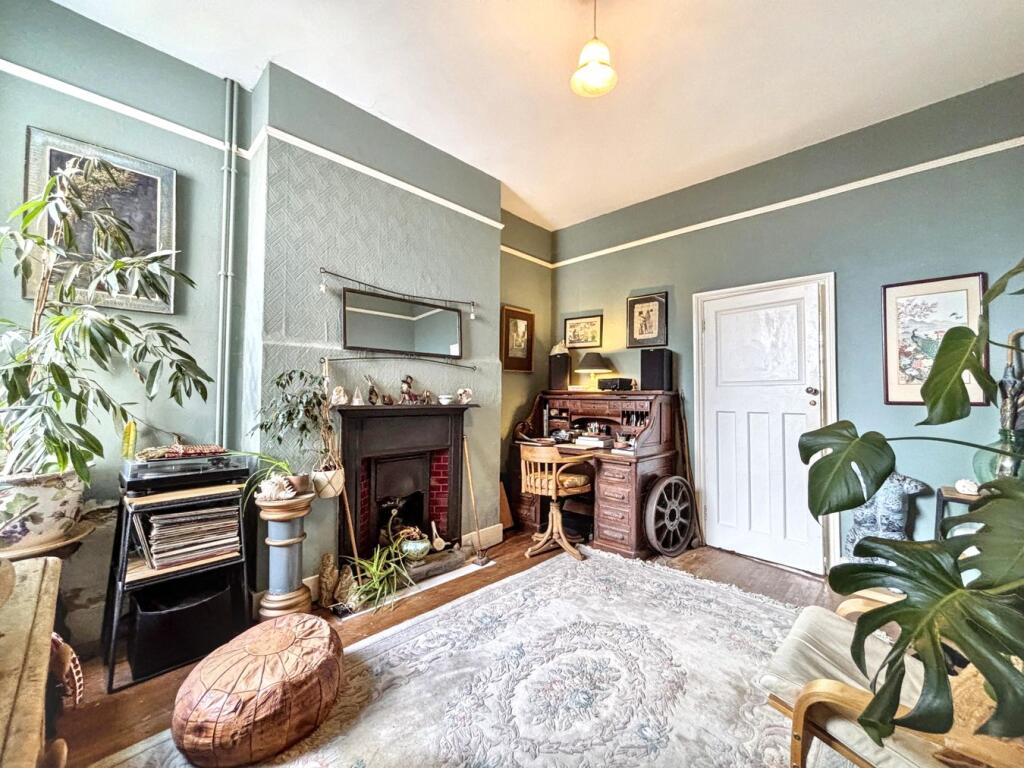 House in Rother, Central, Bexhill-on-Sea - View 4