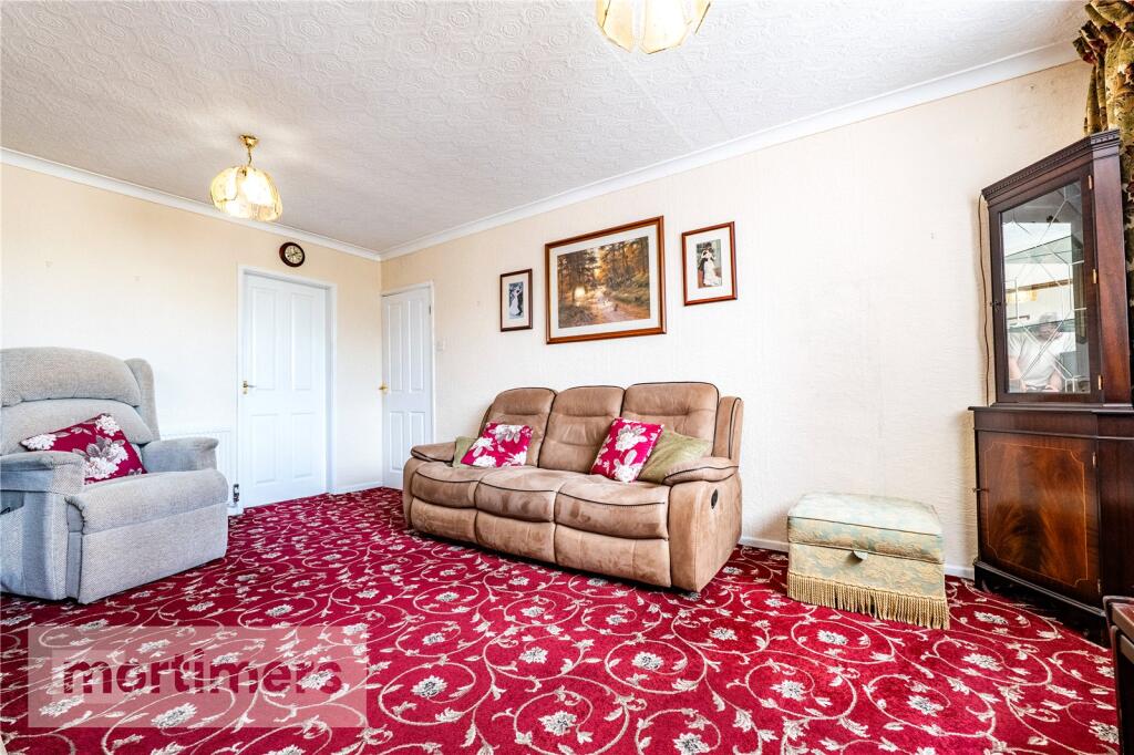 Warrenside Close, Blackburn, Lancashire, BB1 photo 3