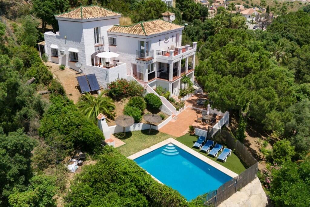Main image of property: Estepona, Málaga, Andalusia
