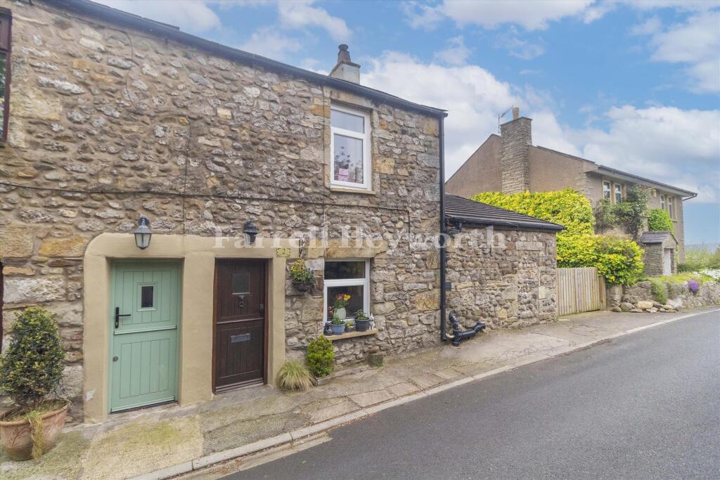 3-bed house on Crag Bank Lane, Carnforth, £185,000