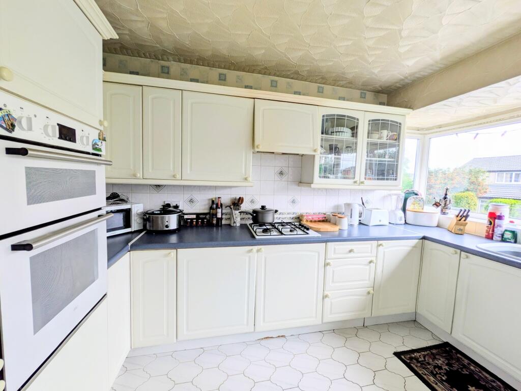 Additional image 3 of Coombe Hill, Bradford, BD13