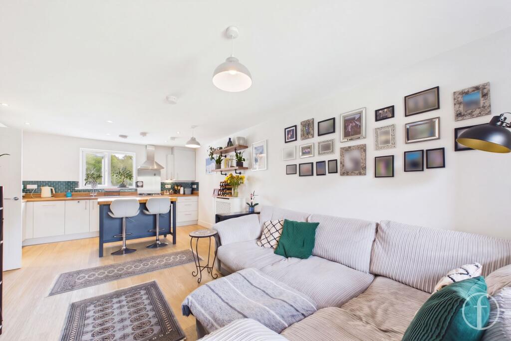 Apartment in Portsmouth - View 3