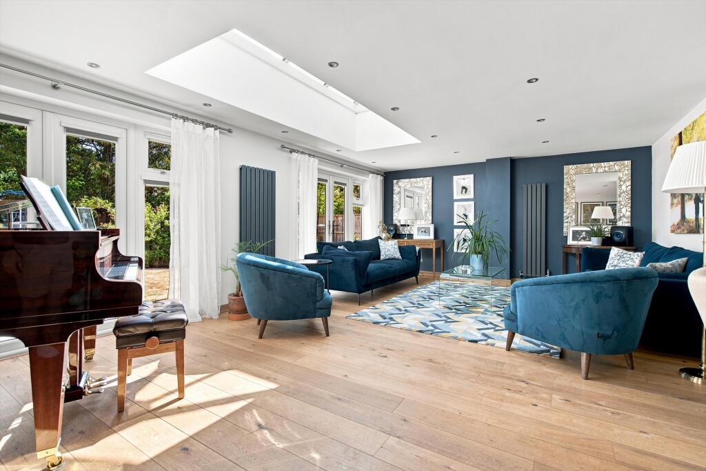 House in Slough, Sunninghill and Ascot - More