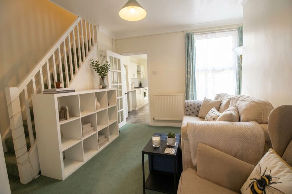House in Salisbury - View 5