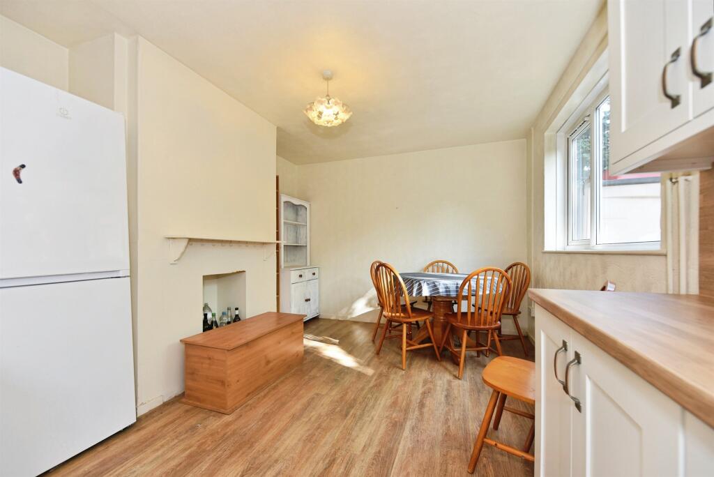 House in Sheffield, Killamarsh - More