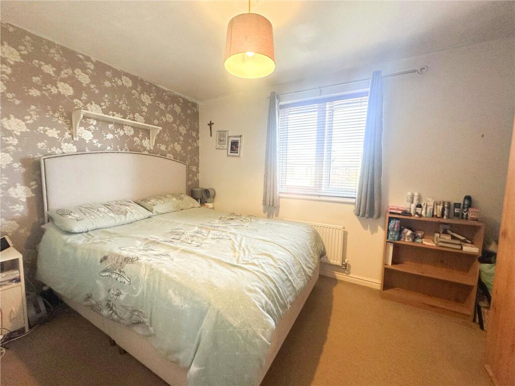 House in Wolverhampton, Low Hill - View 3
