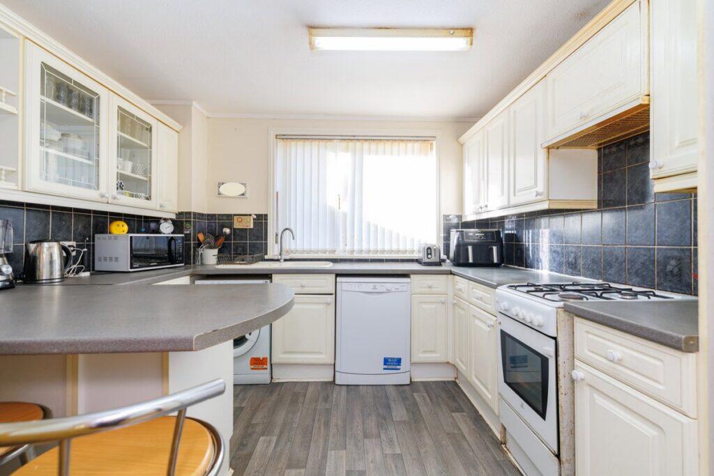 84 Johnston Gardens, Peterculter, AB14 0LA photo 5