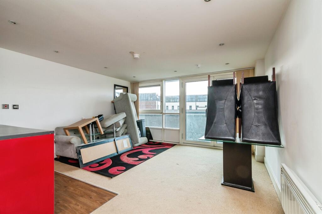 Apartment in Nottingham - View 4