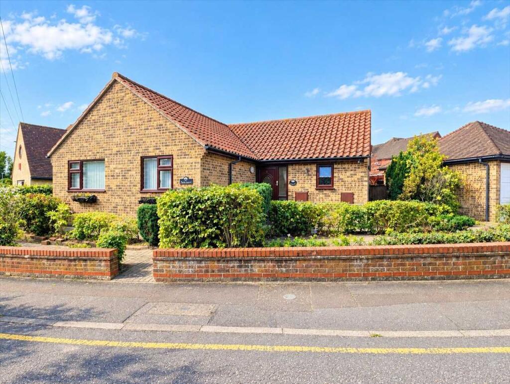 Main image of property: Swan Close, Colchester