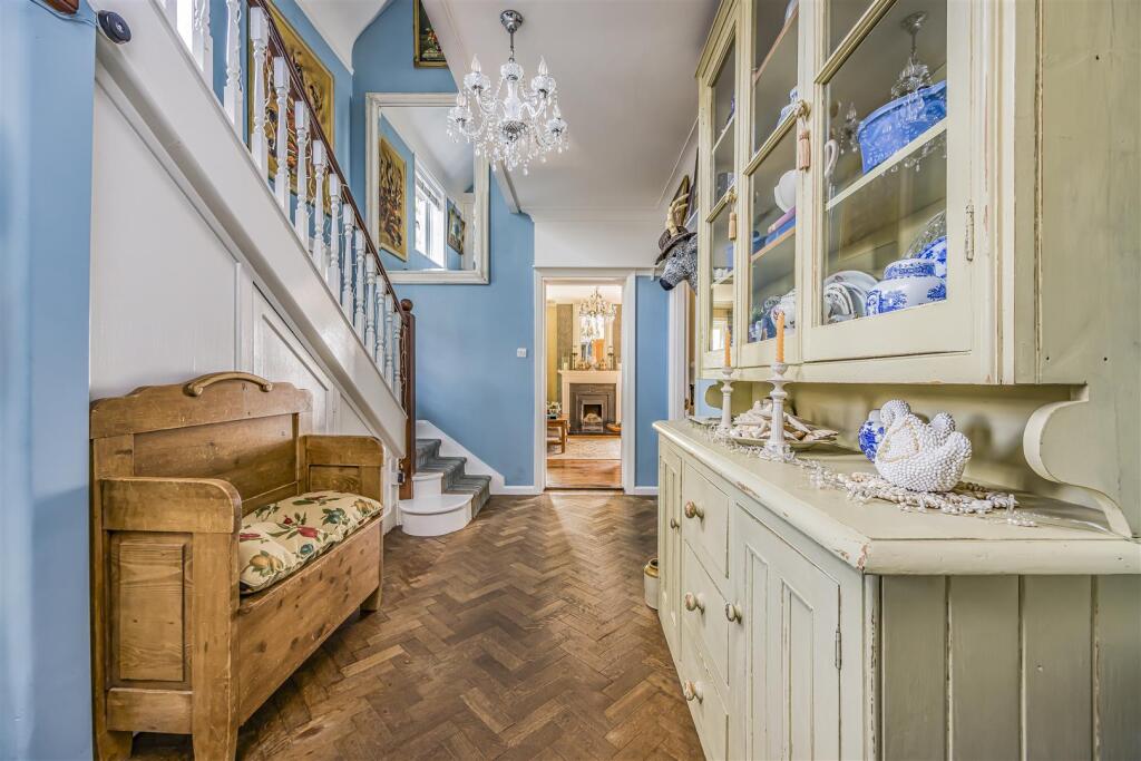 House in Portsmouth - View 4