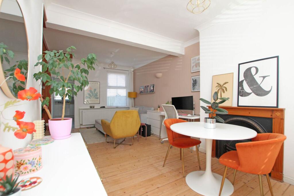 House in Eastbourne, East Sussex - View 2
