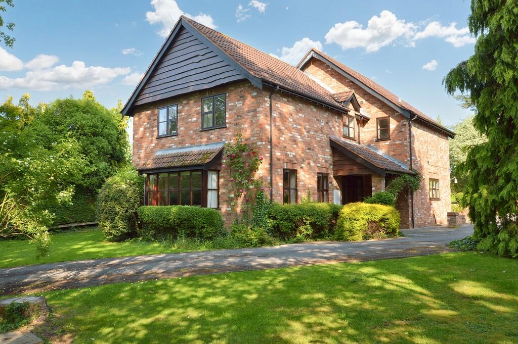 4-bed detached on Little Cawthorpe, near Louth LN11 8LZ, £695,000