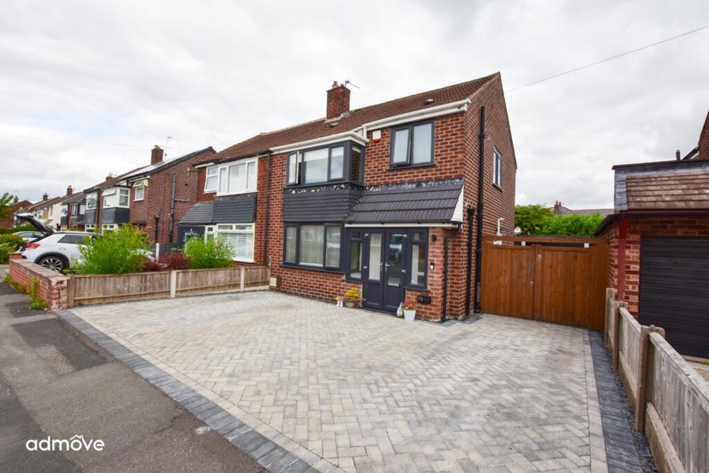 Main image of property: Pelham Road, Thelwall, WA4
