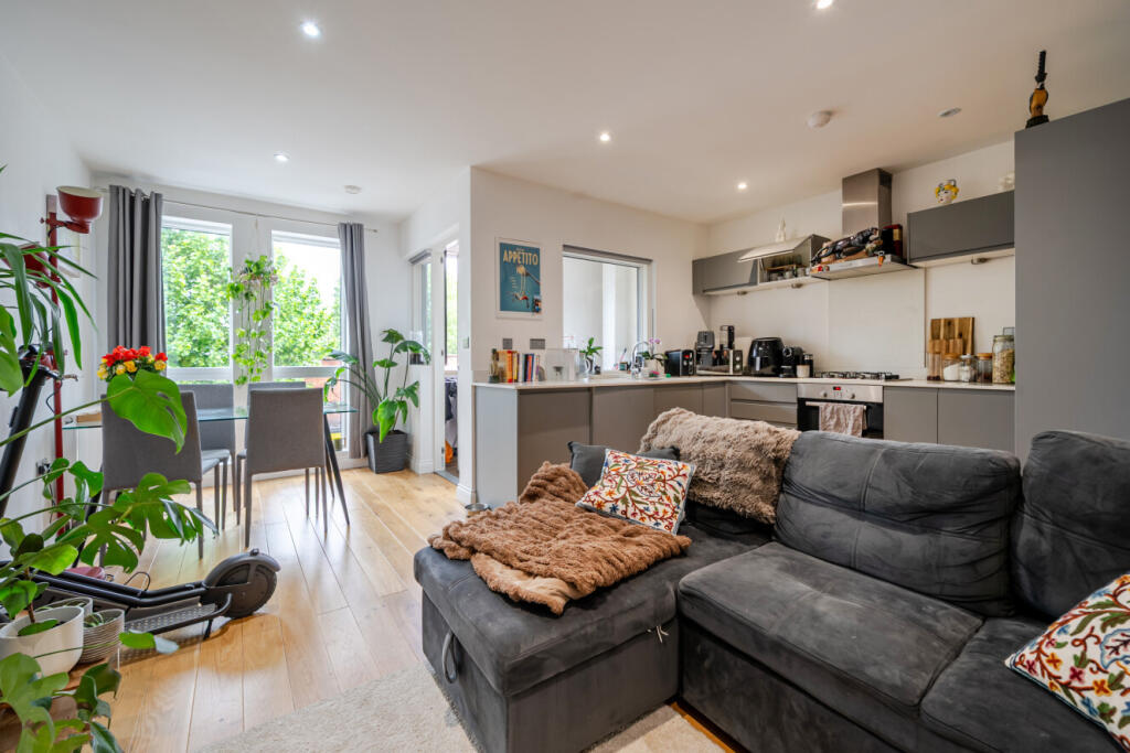 Main image of property: St. James's Road, London, SE1