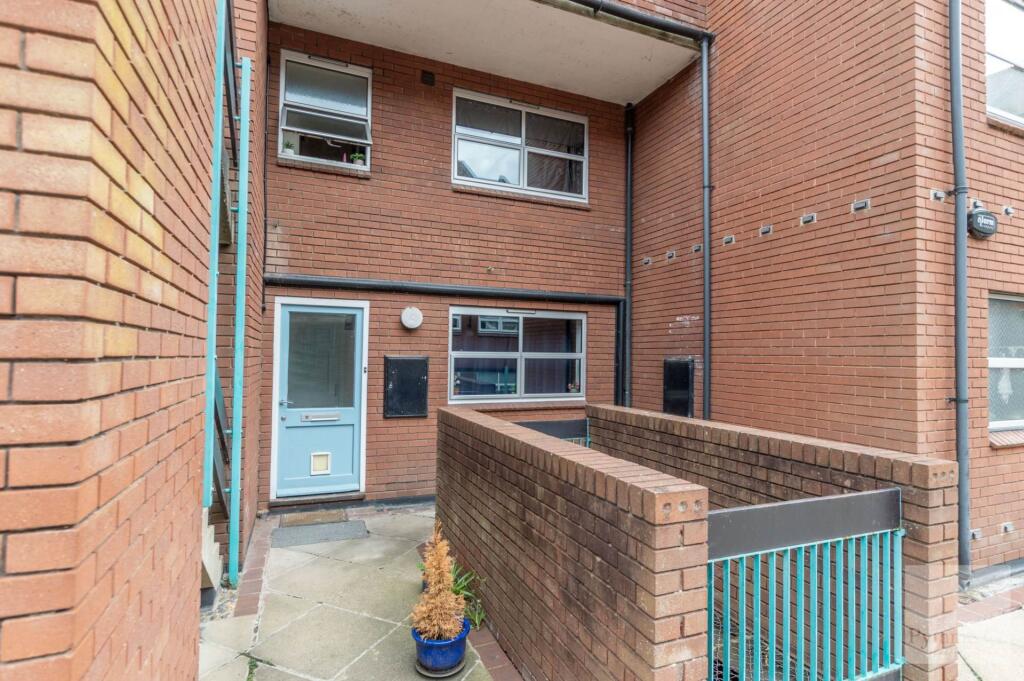Apartment in Norwich, Norfolk - More