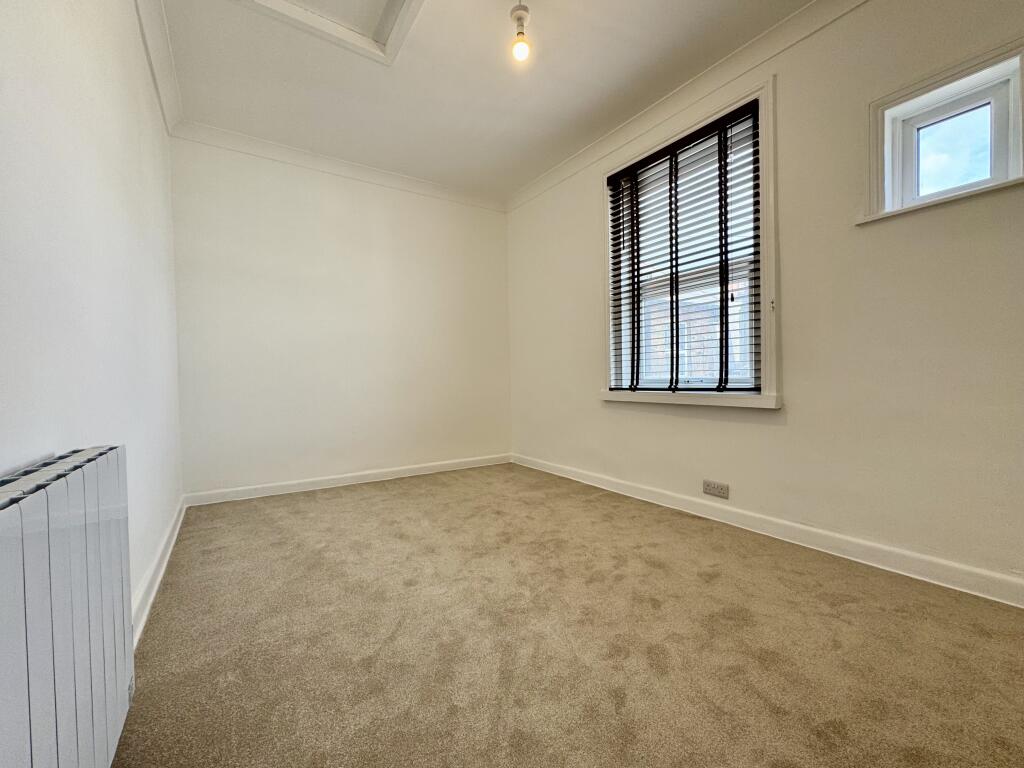 Apartment in Poole, Upper Parkstone - View 5