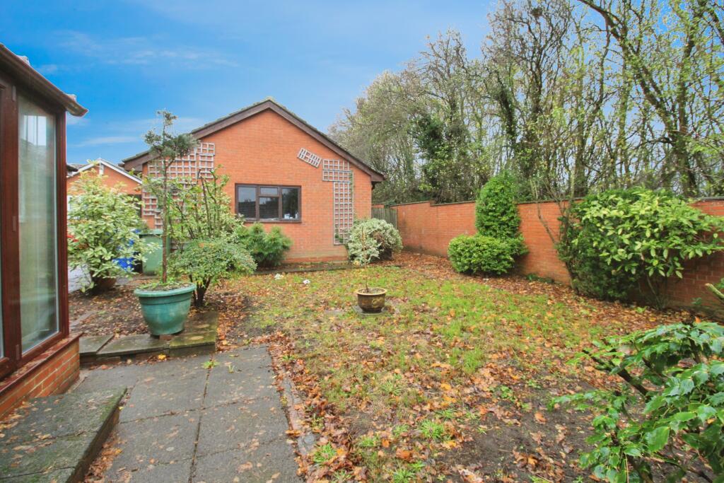 Kirby Close, Market Weighton, YO43 photo 3