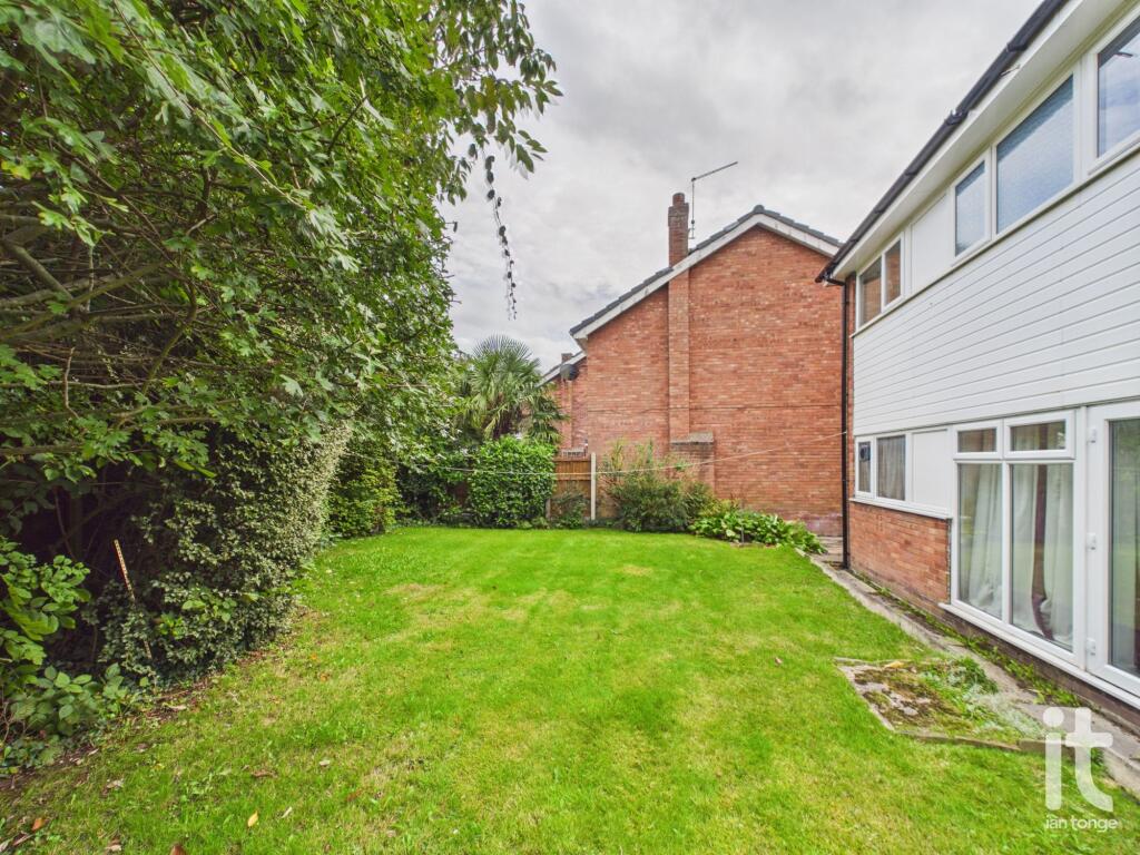 House in Stockport - View 3