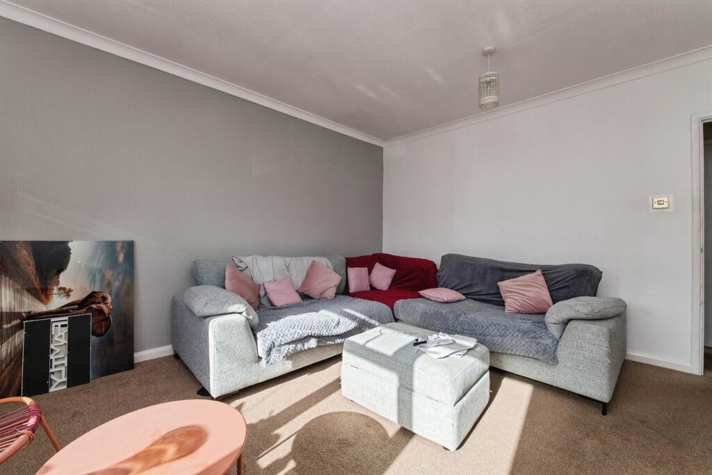 Apartment in Exeter - View 3