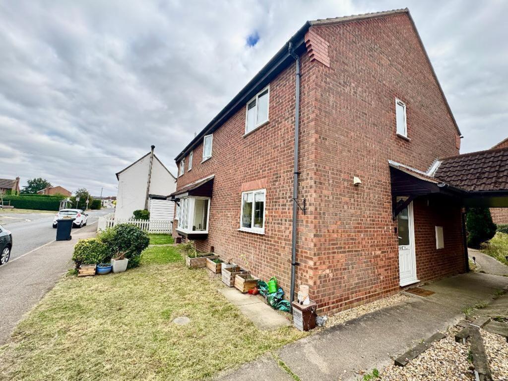 2-bed semi-detached on Bedford Road, Houghton Conquest, MK45, £238,000