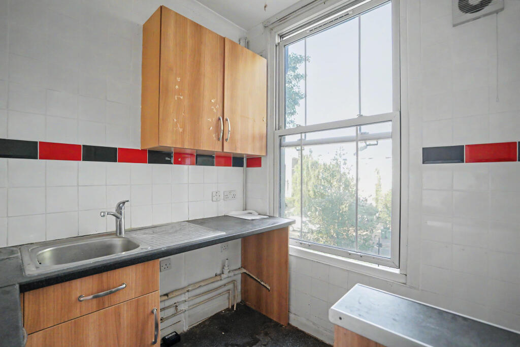 Apartment in London - View 4