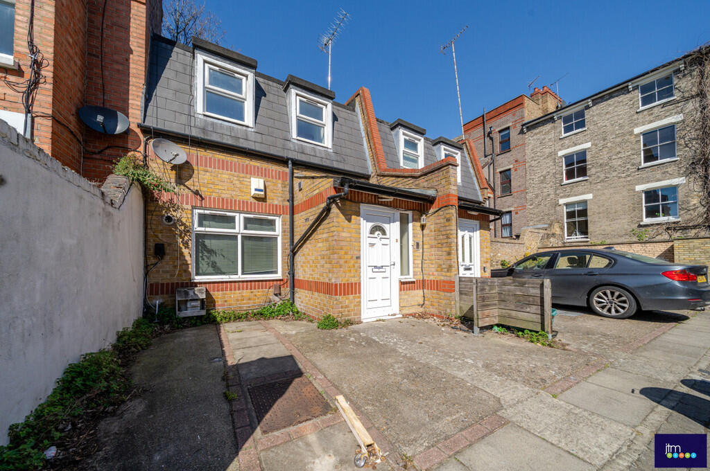 Fairmead Road, N19 photo 3