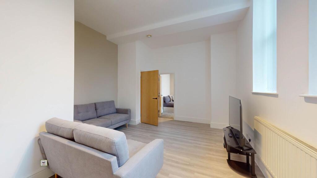 Apartment in Manchester, Withington - View 4