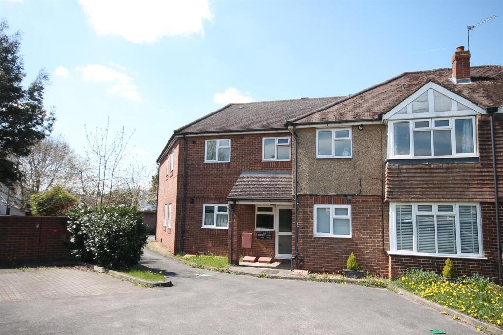 Main image of property: LEATHERHEAD, KT22