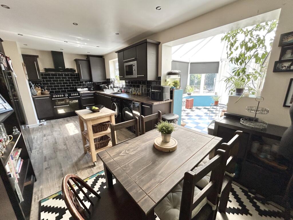 House in Sefton, Liverpool City Region - View 5