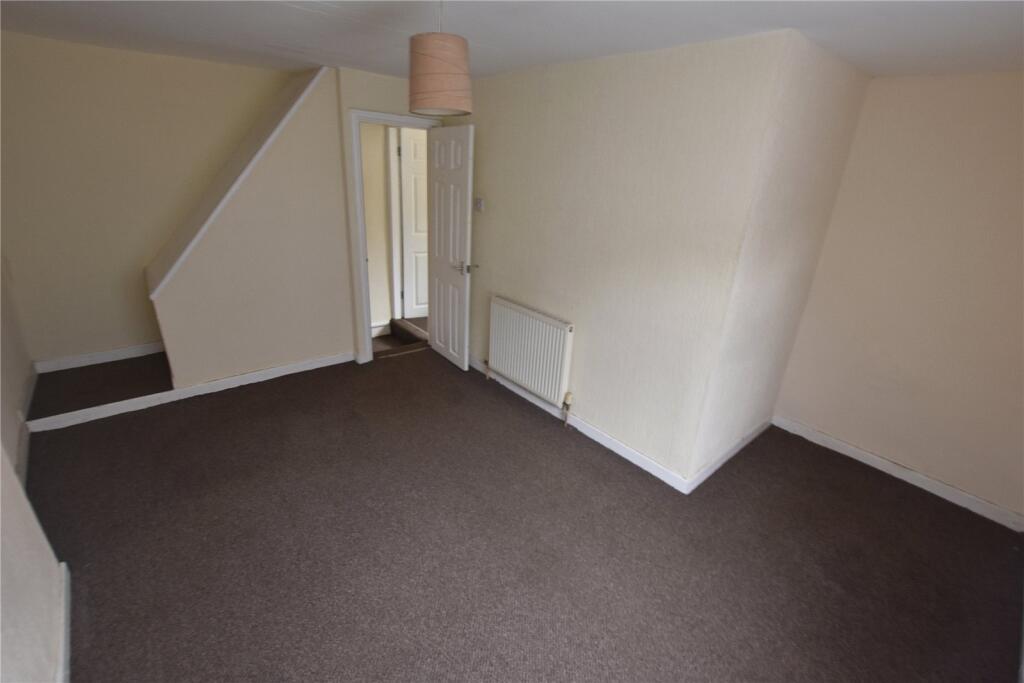 House in Bradford, West Yorkshire - View 5