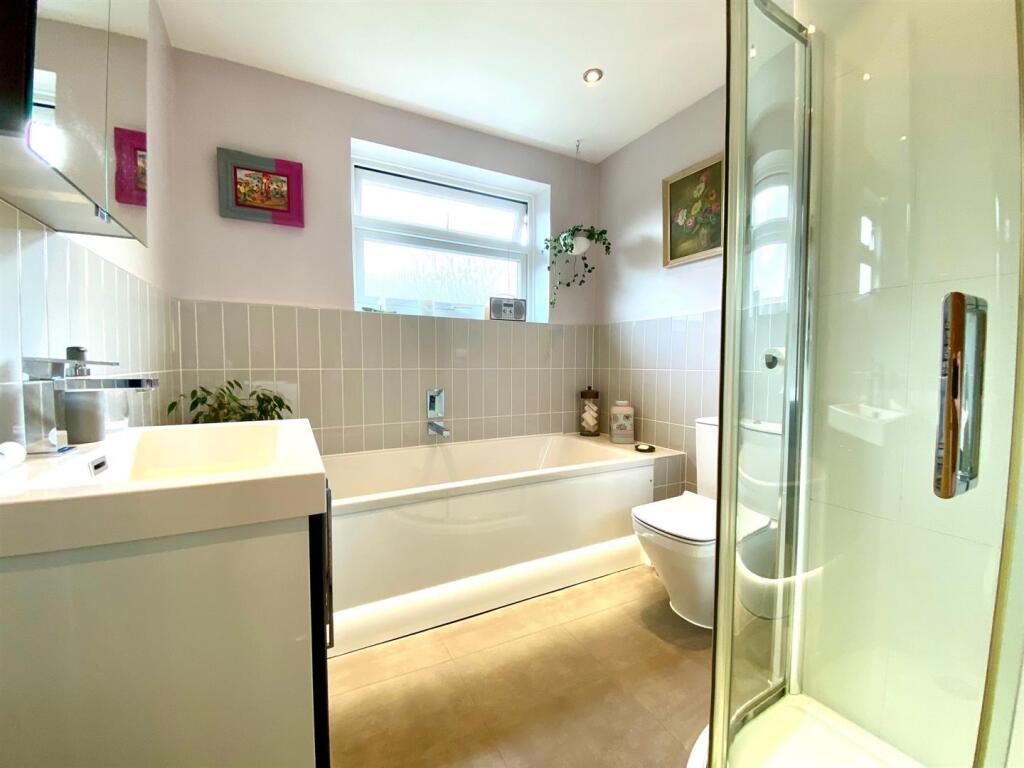 Mountnessing Road, Billericay photo 4