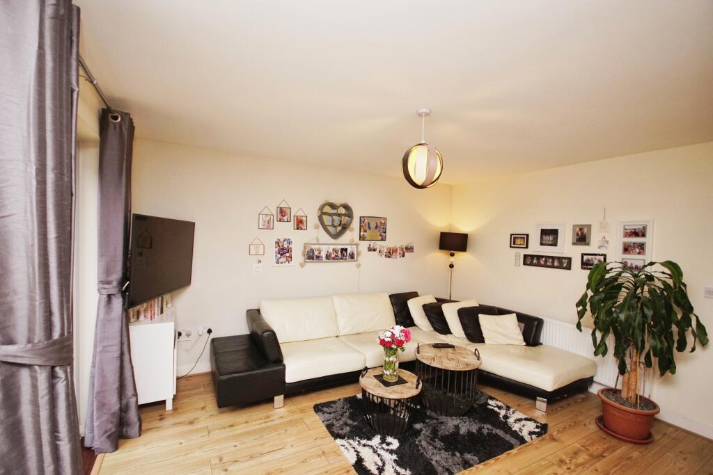 Acorn Drive, Lyde Green, Bristol, BS16 photo 4