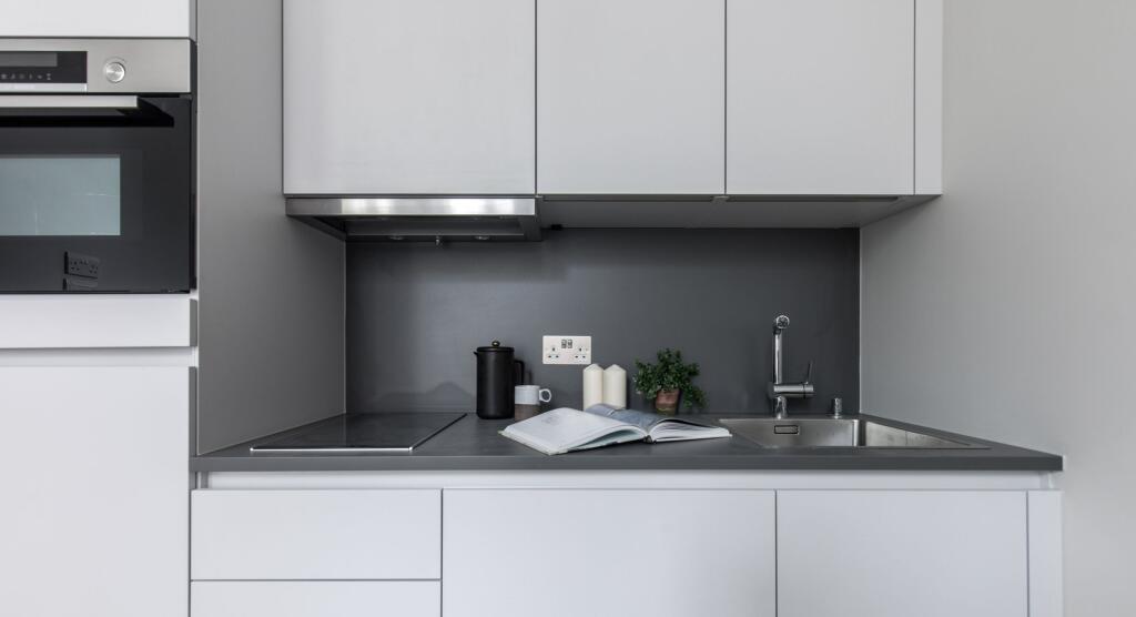 Main image of property: Flat 5 117 Warwick Road