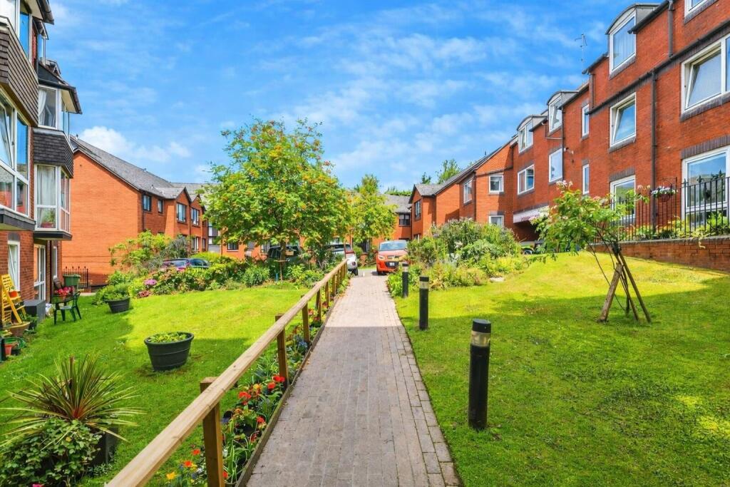 Property photo 11