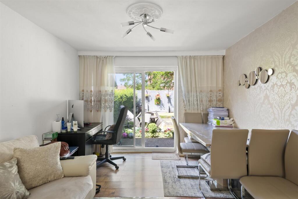 House in London - View 4