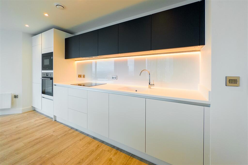 Apartment in Manchester - View 5