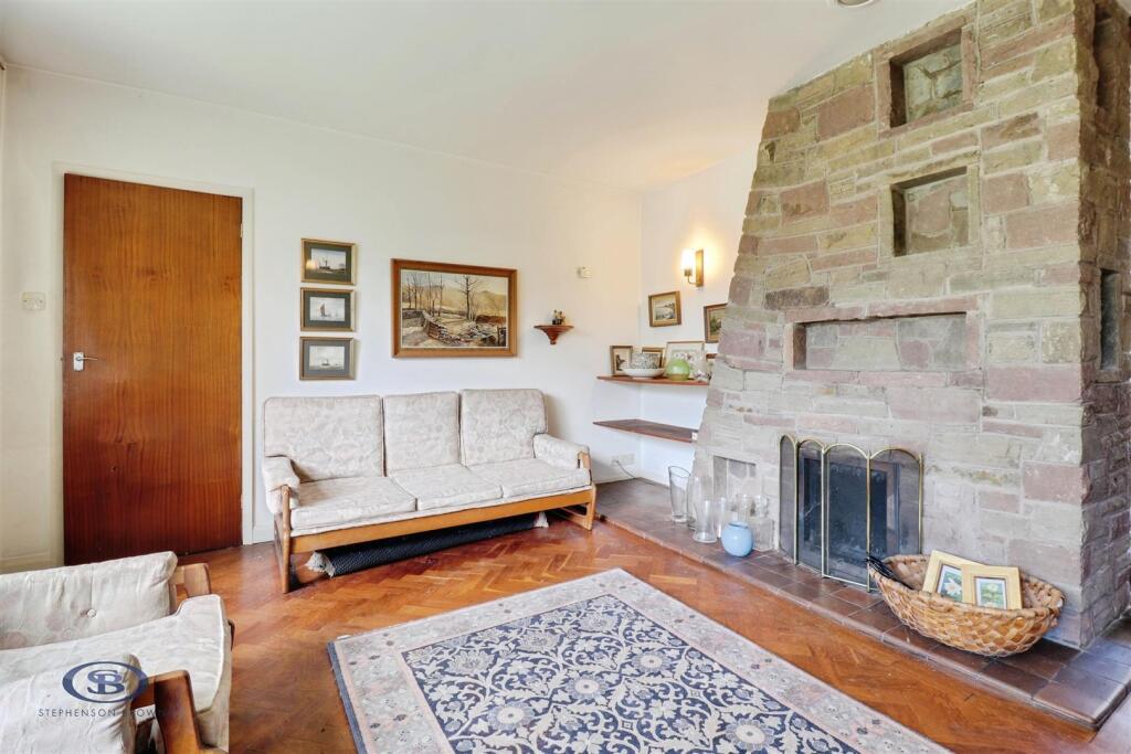 House in Stoke-on-Trent - View 5
