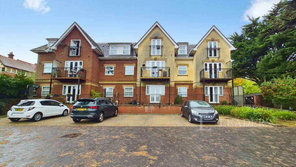 Main image of property: The Avenue, Fareham, Hampshire