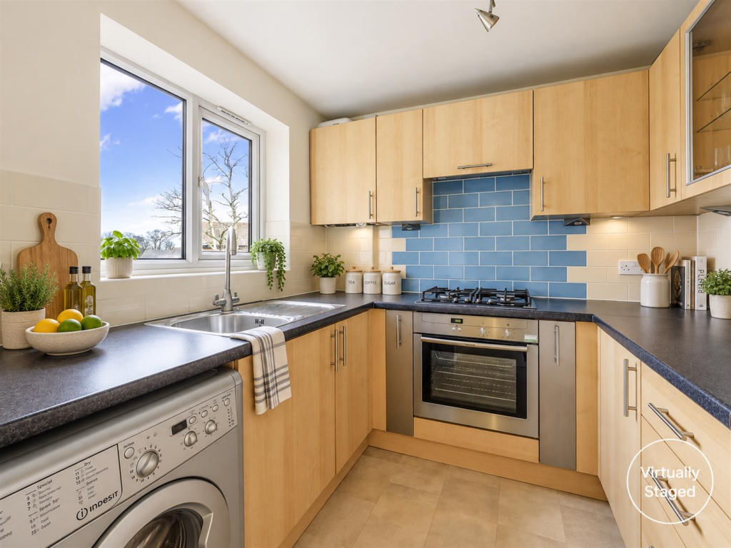 Apartment in Reigate and Banstead, Banstead - View 5